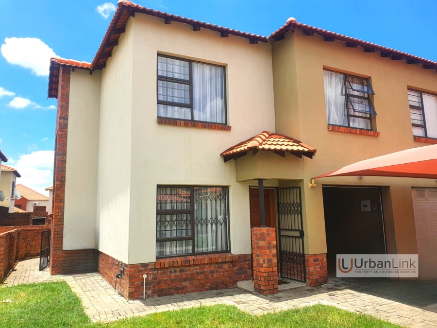 3 Bedroom Property for Sale in Waterval East North West